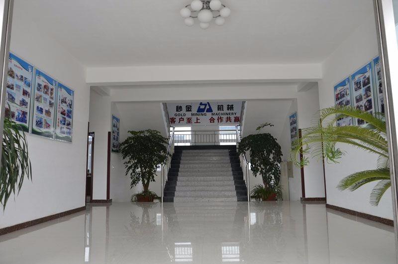 公司辦公樓大廳