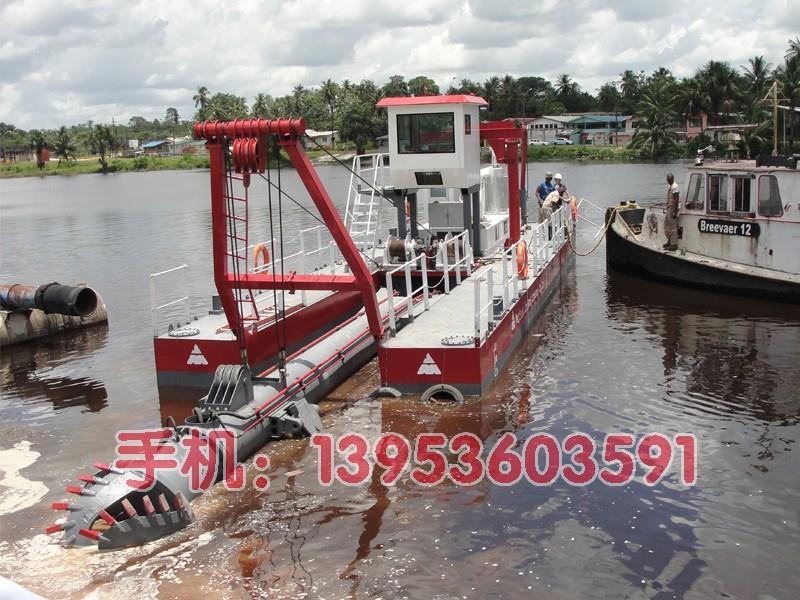 絞吸式挖泥船